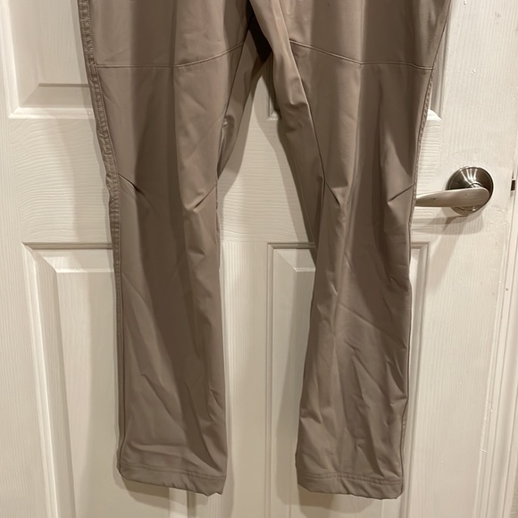 Columbia Men’s Nylon Pants Sz 36 - Picture 10 of 12